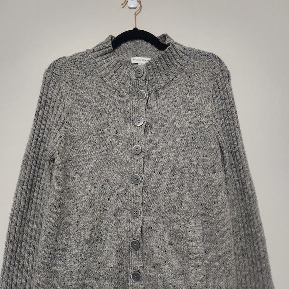 Studio Works gray knitted cardigan size PL button up petite large - Picture 3 of 5
